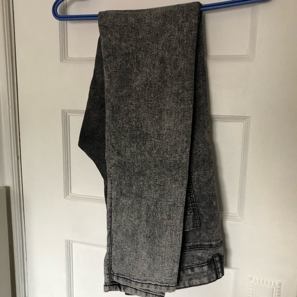 Grey Jeans/Jeggings - Picture 3 of 6